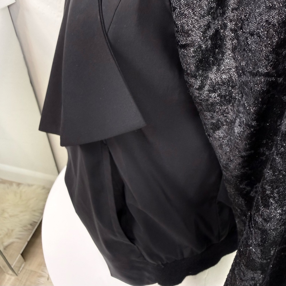 BCBGeneration Black Draped Open-Front Blazer/Text… - image 15